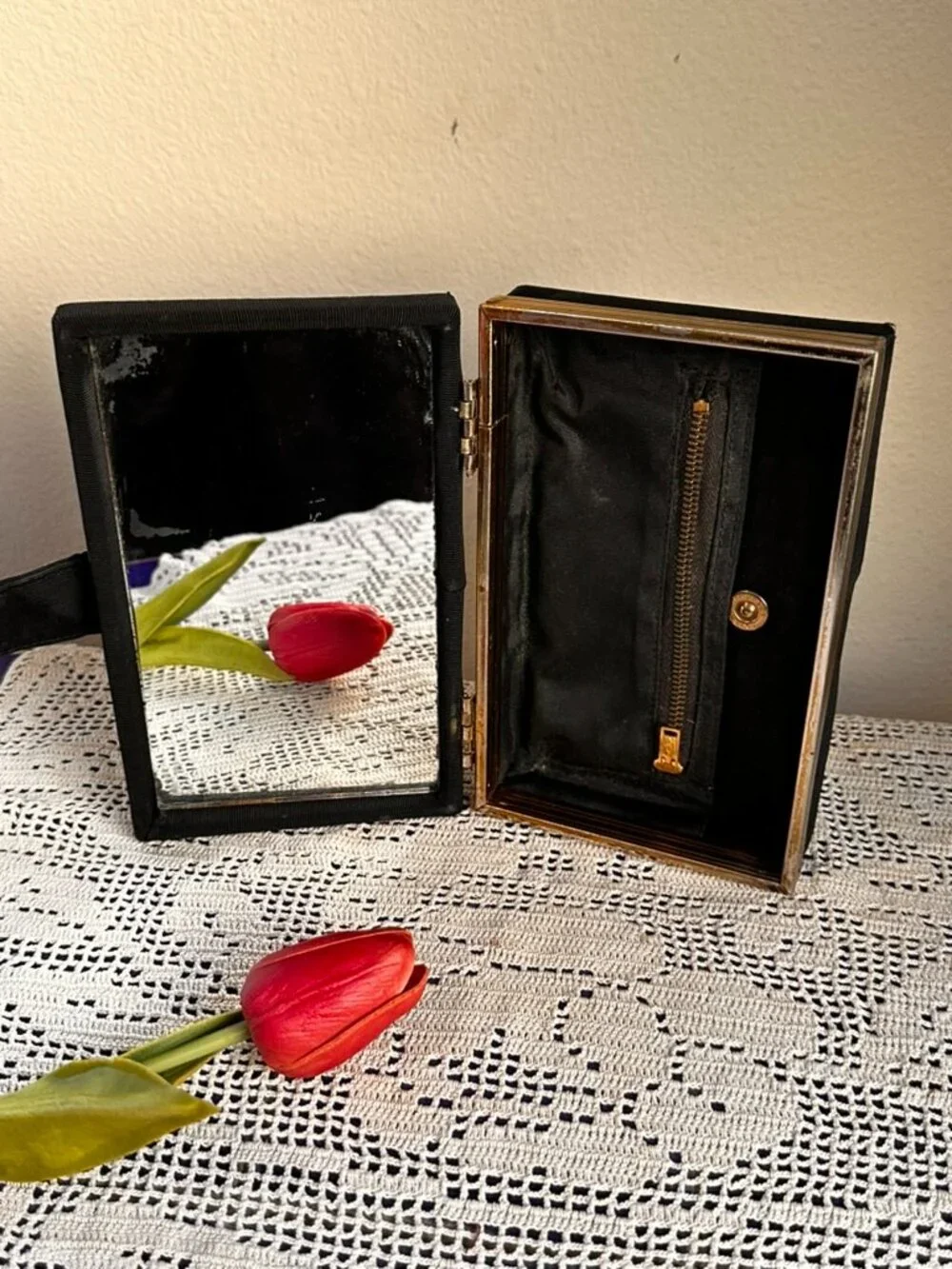 Black Faille Hard-Sided Vintage 1940s Vanity Clutch Purse w/ Tapestry & Mirror